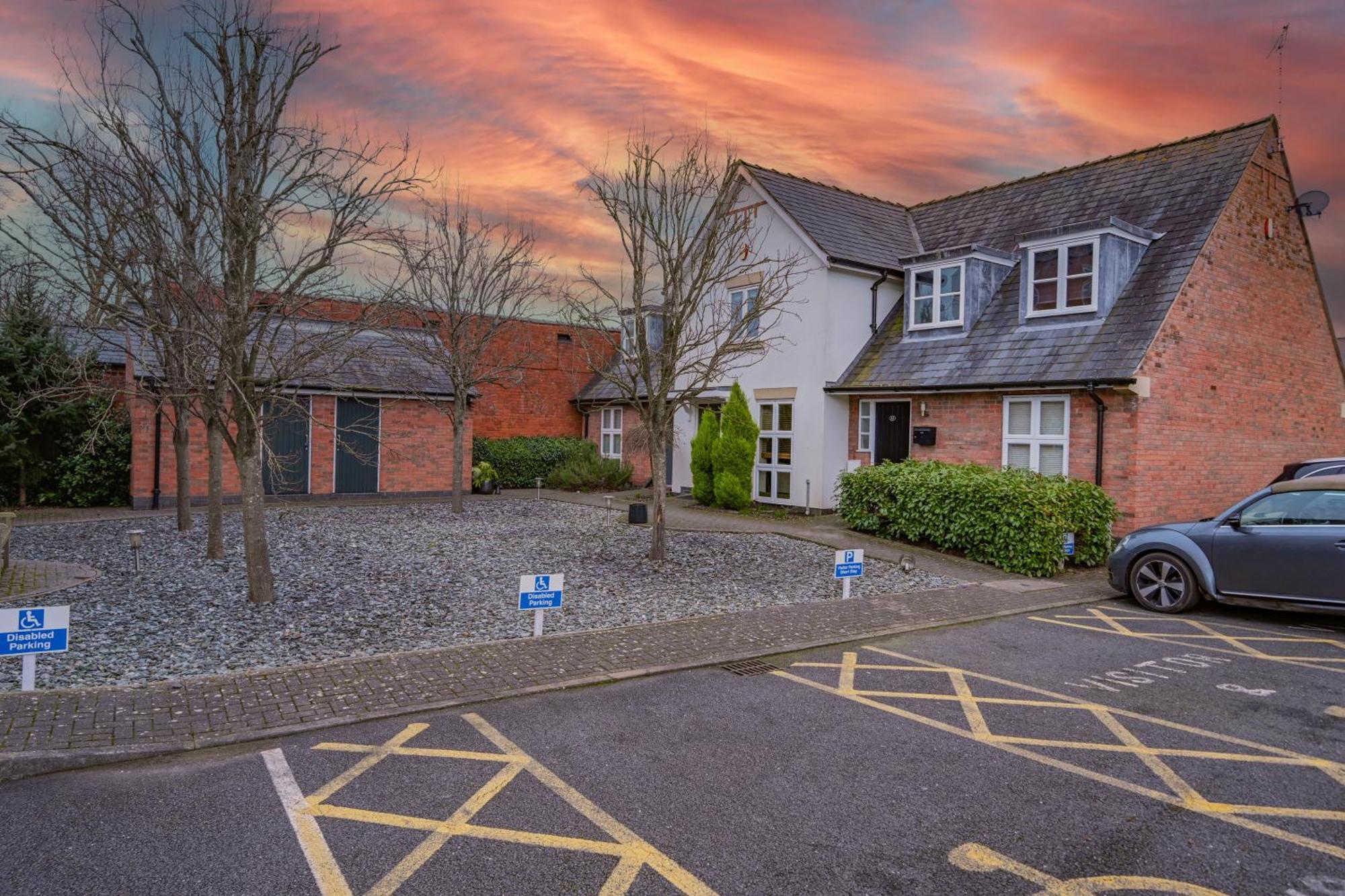 Villa 14 Castlegate, Tutbury Exterior foto